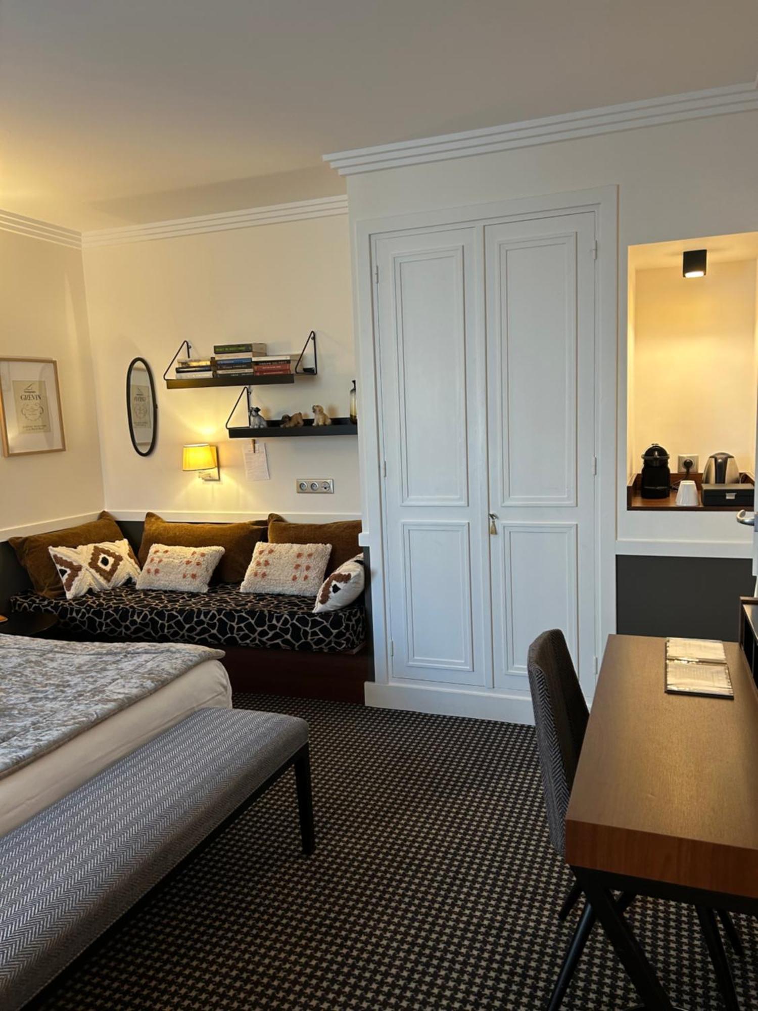 Hotel Jardin Le Pasteur Châlons-en-Champagne Екстериор снимка