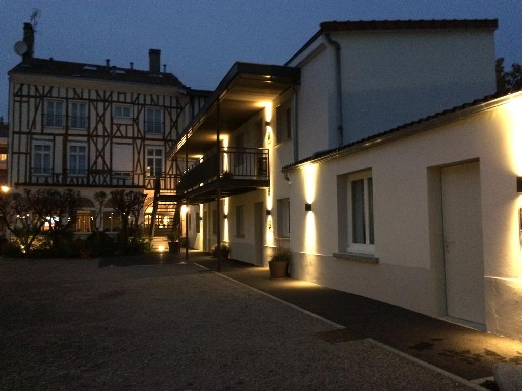 Hotel Jardin Le Pasteur Châlons-en-Champagne Екстериор снимка