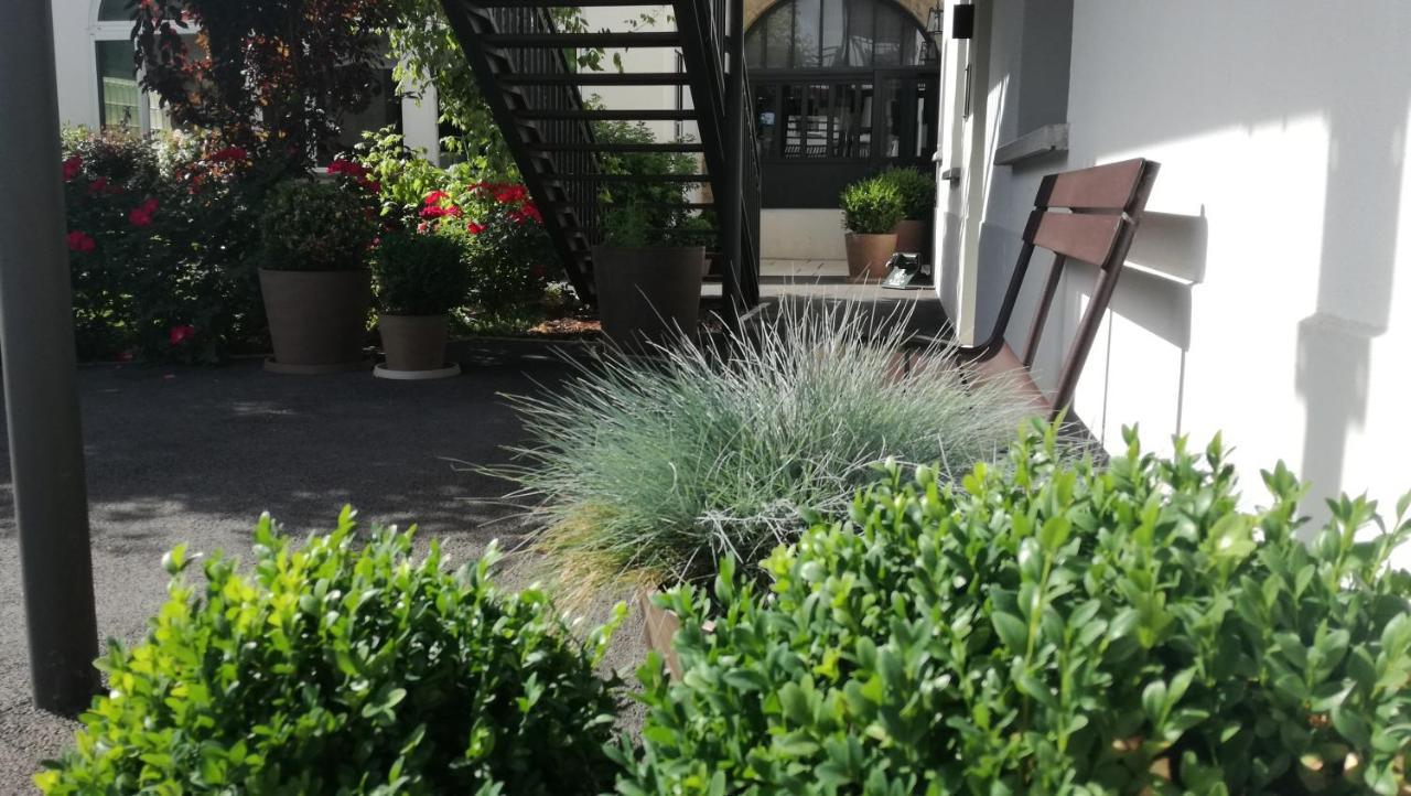 Hotel Jardin Le Pasteur Châlons-en-Champagne Екстериор снимка