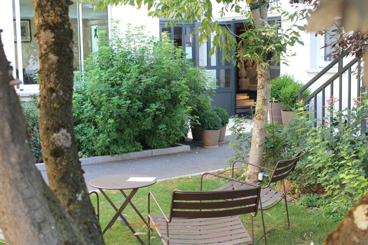 Hotel Jardin Le Pasteur Châlons-en-Champagne Екстериор снимка