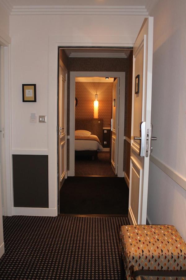 Hotel Jardin Le Pasteur Châlons-en-Champagne Екстериор снимка